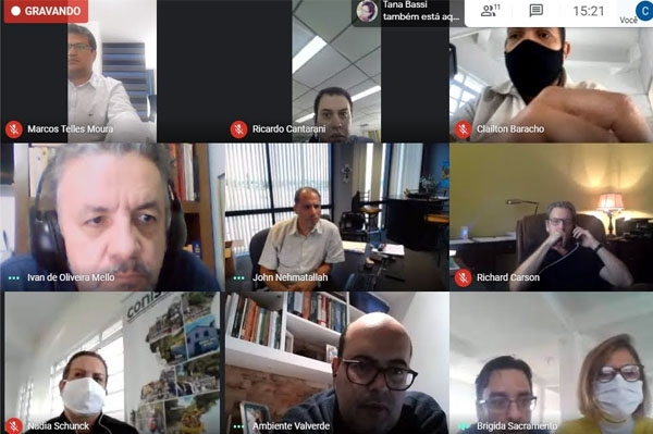 Pref. Maria L&uacute;cia Marques - Presidente, Brigida Sacramento Secret&aacute;ria Executiva,  Dr.Clailton Baracho &ndash; Dir. Jur&iacute;dico CONISUD , Jos&eacute; Valverde, Ivan Mello, Tana Bassi e Ricardo Cantarini  - SIMA/CIRS e John, Richard Carson, Dr. Marcos Telles, Nadia Schunck e Marco B. Sacramento, US GREEN. 